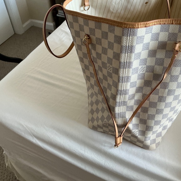 LV Neverfull GM - Picture 3 of 7